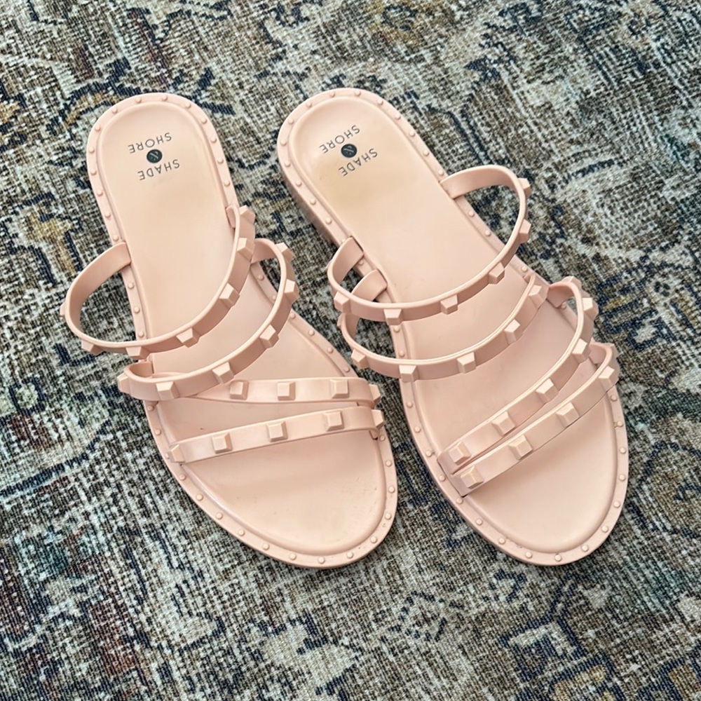 Shade & Shore Pink Sandals with Studded Straps